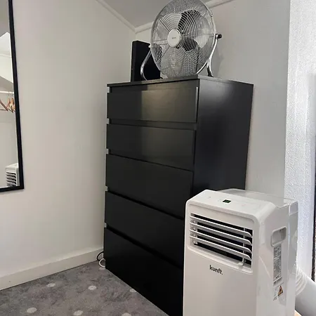 דירה Small Cozy Flat ליסבון
